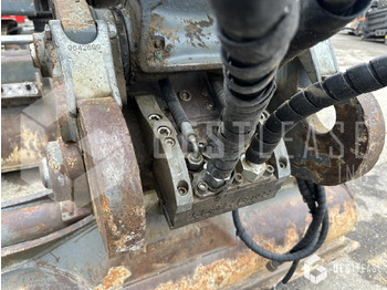 Crawler excavator Liebherr R926 COMPACT: picture 5
