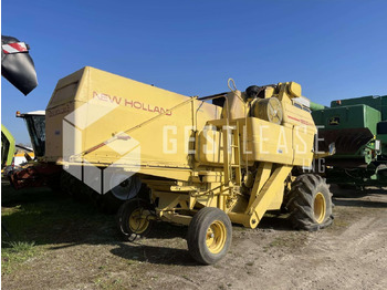 Combine harvester New Holland CLAYSON 1540: picture 2