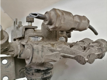 Brake valve for Truck Scania Air pressure control valve 1425183: picture 3 Brake valve for Truck Scania Air pressure control valve 1425183: picture 3