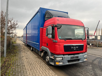 Curtainsider truck MAN