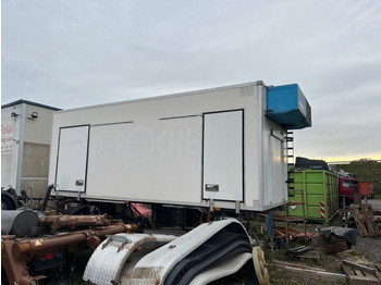 Refrigerator truck