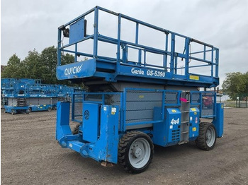 Scissor lift GENIE