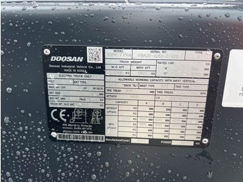 Electric forklift Doosan B35X-7 PLUS: picture 5