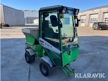 Municipal tractor Redskabsbærer Egholm 2100 med saltspreder: picture 2