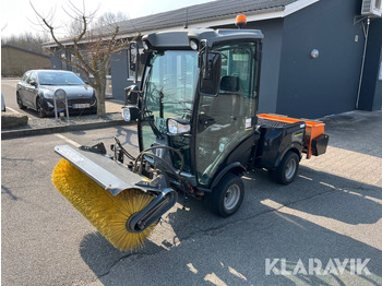 Municipal tractor KÄRCHER