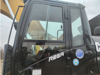 Crawler excavator Caterpillar 326D: picture 3