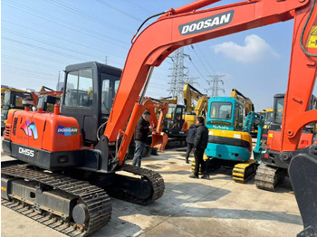 Mini excavator Doosan DH55: picture 5