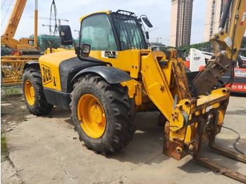 Telescopic handler JCB