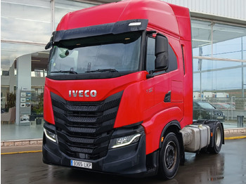 Tractor unit IVECO