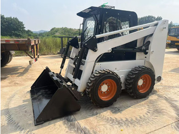 Skid steer loader BOBCAT S18