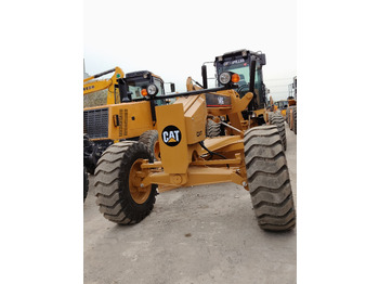 Grader CATERPILLAR 140H