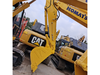 Crawler excavator KOMATSU PC210