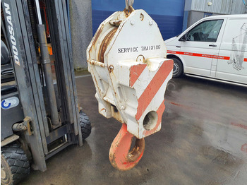 Loader crane