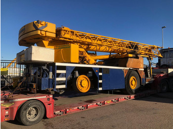 All terrain crane Liebherr LTM 1030-2: picture 2