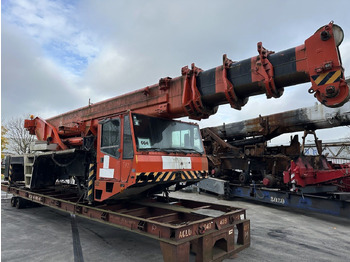 Mobile crane TEREX
