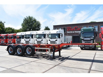 Container transporter/ Swap body semi-trailer NOOTEBOOM