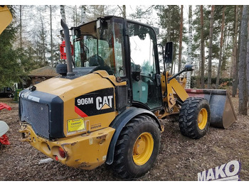 Wheel loader CATERPILLAR 906M
