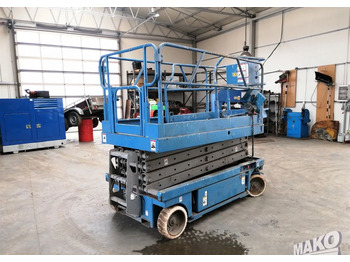 Scissor lift GENIE
