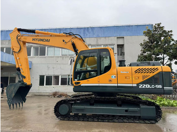 Crawler excavator HYUNDAI