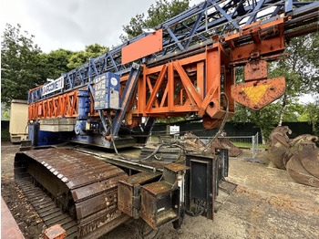 Self-erecting tower crane