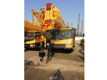Mobile crane XCMG QY70K