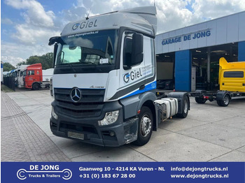 Tractor unit MERCEDES-BENZ Actros 1842