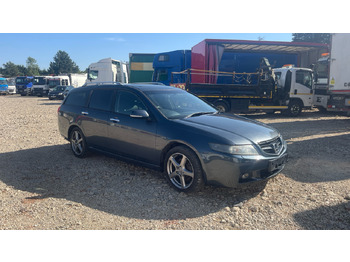 Station wagon HONDA