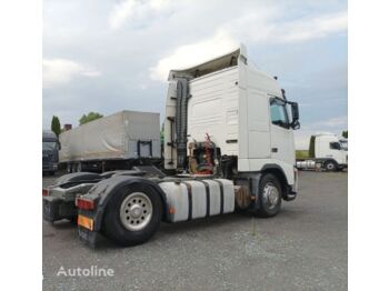 Tractor unit VOLVO FH12 420: picture 1