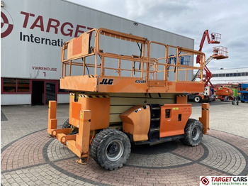 Scissor lift JLG