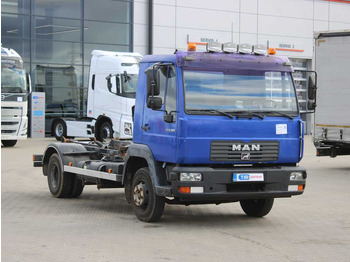 Hook lift truck MAN LE 8.180, EURO 3, BEACONS, CONTAINER HOOK CARRIER: picture 3