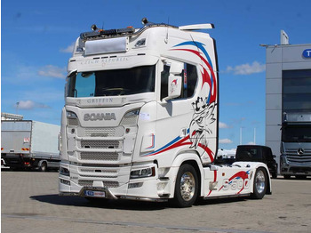 Tractor unit SCANIA S 500