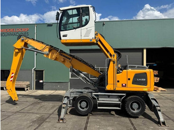 Waste/ Industry handler LIEBHERR LH 22 M