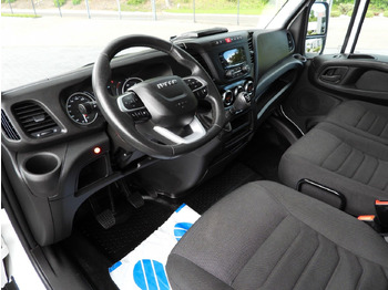 Curtain side van Iveco DAILY 35S18 PRITSCHE PLANE AUFZUG 8 PALETTEN: picture 2