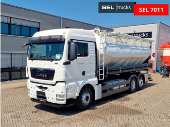 Tank truck MAN TGX 26.440