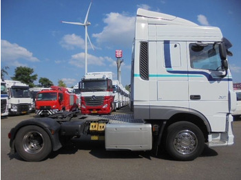 Tractor unit DAF XF 440: picture 4