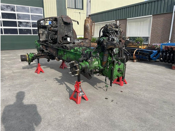Farm tractor John Deere 6130r: picture 2