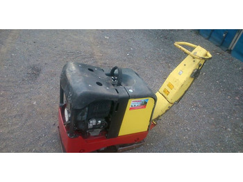 Vibratory plate DYNAPAC