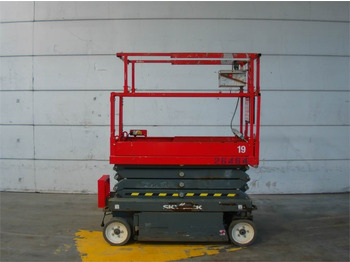 Scissor lift SKYJACK