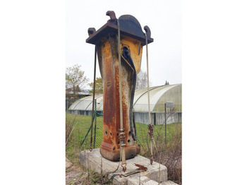 Hydraulic hammer EPIROC