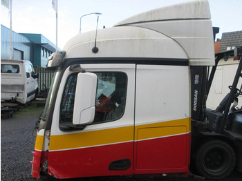 Cab and interior for Truck Mercedes-Benz MERCEDES 1842 CABINE MODEL 2018 MP4: picture 5 Cab and interior for Truck Mercedes-Benz MERCEDES 1842 CABINE MODEL 2018 MP4: picture 5