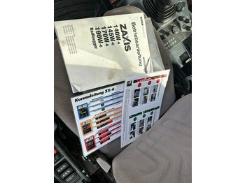 Wheel excavator Hitachi ZX170W-6: picture 3