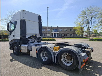 Tractor unit Iveco Stralis 440 / HYDRAULICS / BOOGIE / FRIDGE / 2XBED / 620664 KM / AIRCO / AUTOMATIC / EURO-6 / 2015: picture 3