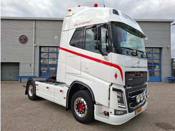 Tractor unit Volvo FH4-460 / CLEAN NL TRUCK / VEB+ / ADR / ACC / LWDS / DAS / DOUBLE TANK / LEATHER / FRIDGE / ALCOA / EURO-6 / 2016: picture 2 Tractor unit Volvo FH4-460 / CLEAN NL TRUCK / VEB+ / ADR / ACC / LWDS / DAS / DOUBLE TANK / LEATHER / FRIDGE / ALCOA / EURO-6 / 2016: picture 2