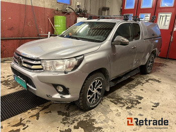 Car TOYOTA Hilux