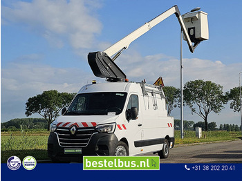 Van RENAULT Master 2.3