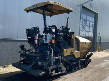 Asphalt paver CAT AP355F: picture 5
