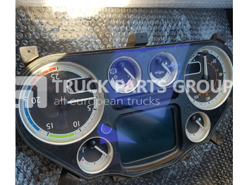 Dashboard DAF XF 105