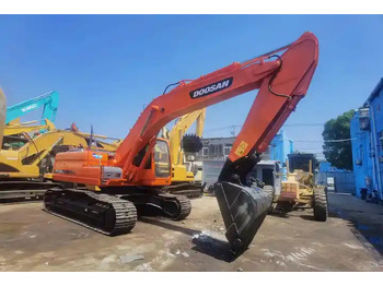 Crawler excavator 22tons Used Excavator Doosan DX225 In Good Condition Used Original doosan 225 excavator: picture 4