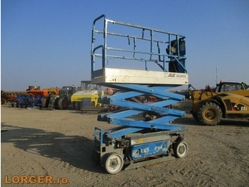 Scissor lift JLG