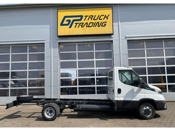 New Cab chassis truck Iveco Daily CNG: picture 3